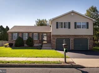1017 Boeshore Cir, Reading, PA 19605