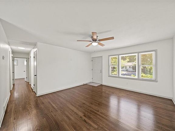 4th image of 606 W Marcia Ave