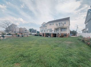 316 Cambourne Dr, Toms River, NJ 08753