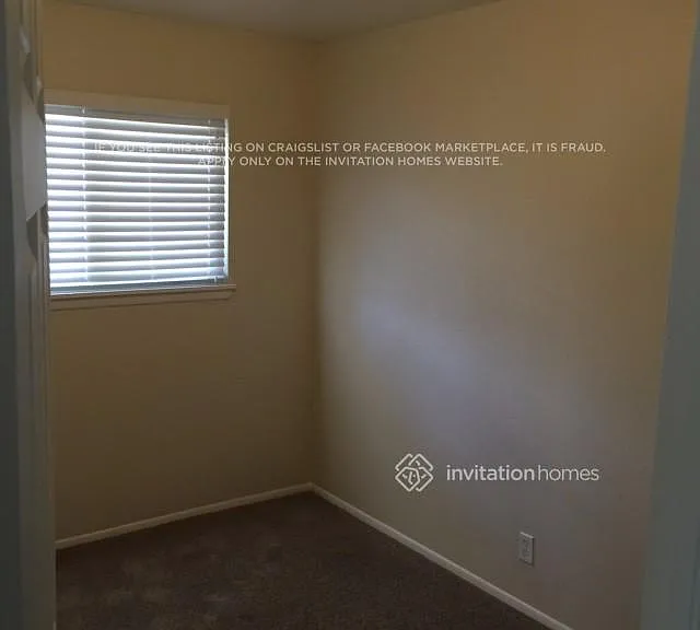 1351 Oswego St — Photo 31