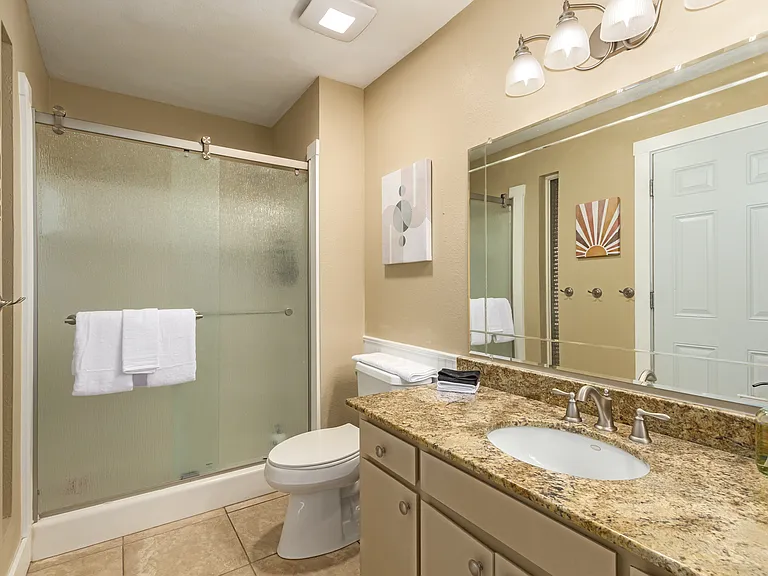 3142 E Altadena Ave — Photo 9