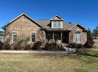 105 Patdean Dr, Huntsville, AL 35811
