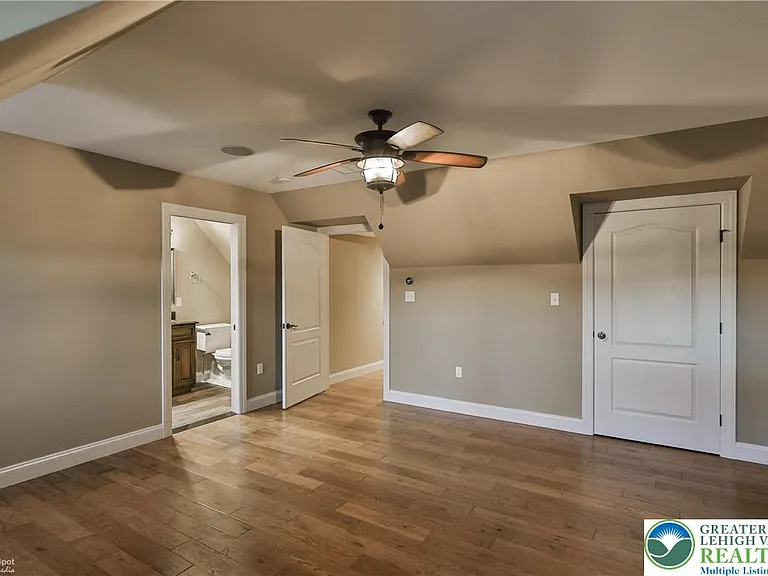 284 Walker Rd — Photo 82
