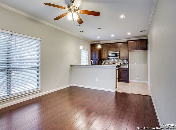 2nd image of 409 Quitman St