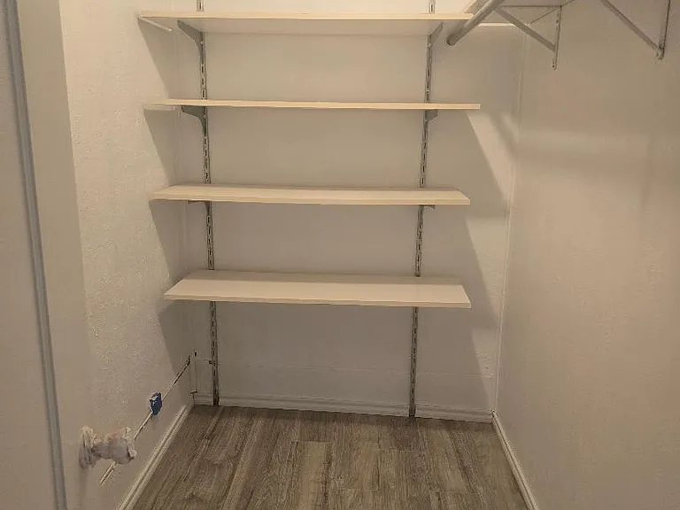443 N Dallas Ave — Photo 14