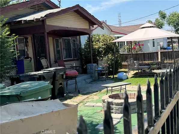 9413 Croesus Ave, Los Angeles, CA 90002