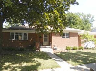 1811 Ward St, Essexville, MI