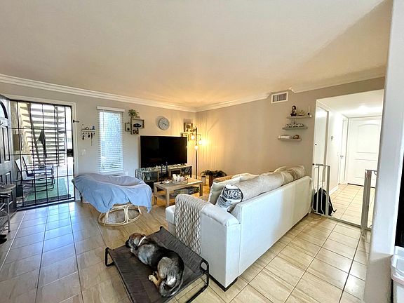 2nd image of 156 Avenida Descanso Unit D