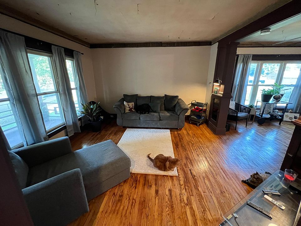 1st image of 113 Woodside Ave Floor 1