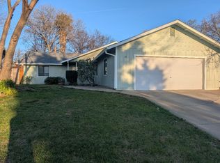 1925 Trumpet Dr, Redding, CA 96003