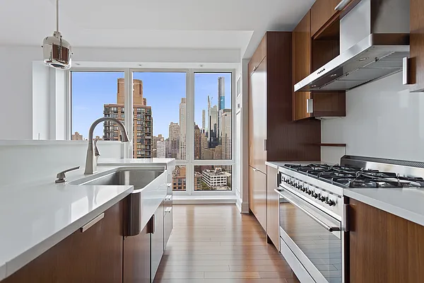 Sold by BLU Real Estate | media 20