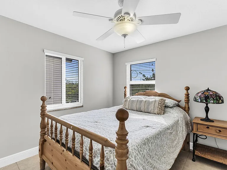 112 Seagull Ln — Photo 25