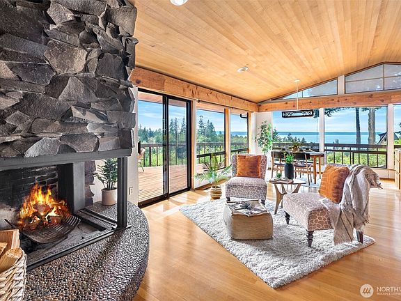 5th image of 360 Heather Road