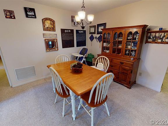 3rd image of 2559 W Lake Dr