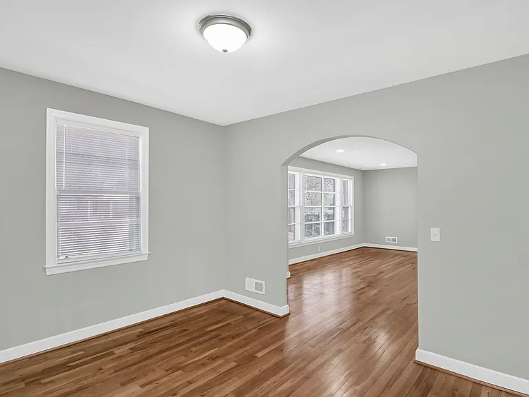 1813 Fairlawn Cir — Photo 13