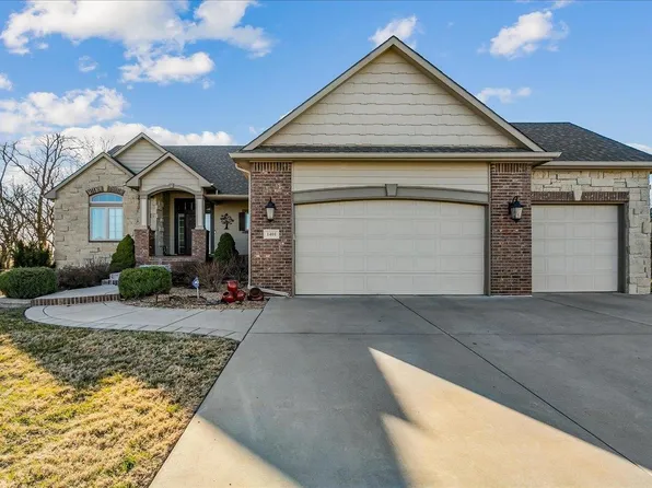 1401 N Shadow Rock Dr, Andover, KS 67002