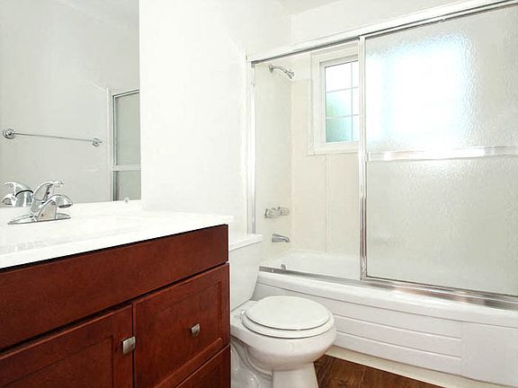 2nd image of 438 Ventura Ave APT 8