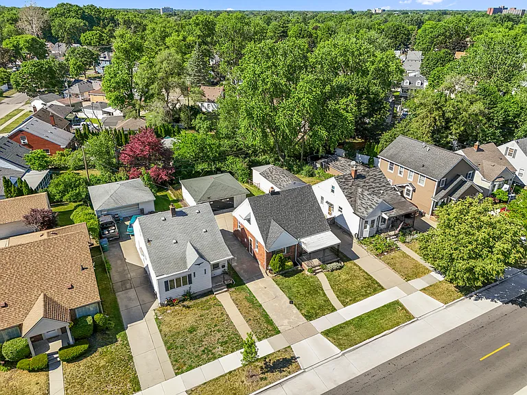 22312 Madison St — Photo 47