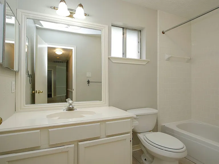18531 Lippizaner Dr — Photo 27