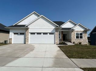20 S Seven Oaks Rd, Northliberty, IA 52317