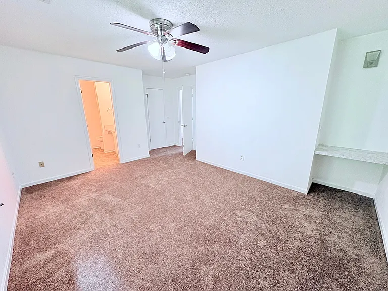 600 Anderson Hwy #611 — Photo 18
