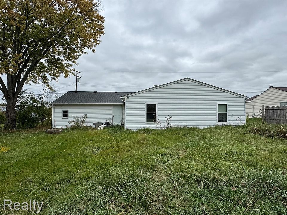 2nd image of 5042 Scott Rd