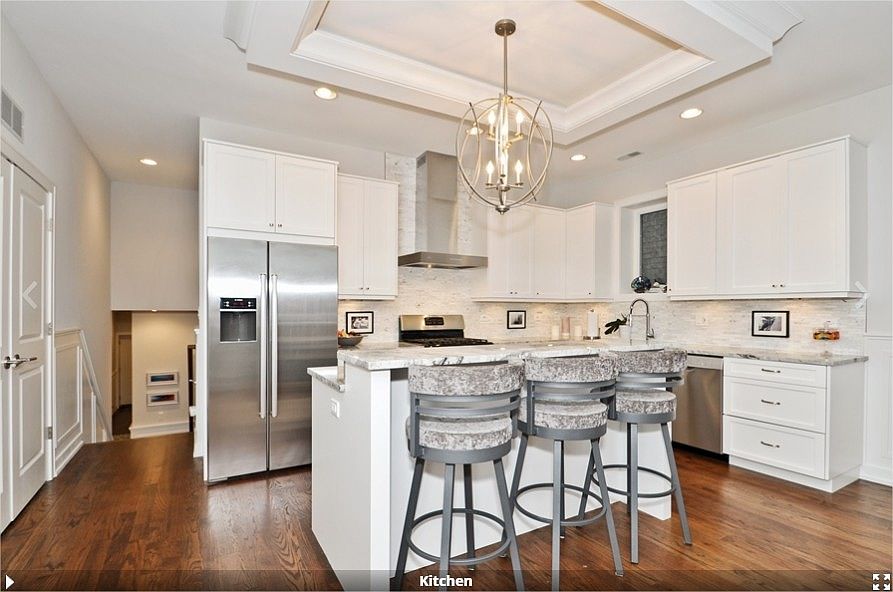 1st image of 2431 W Belmont Ave