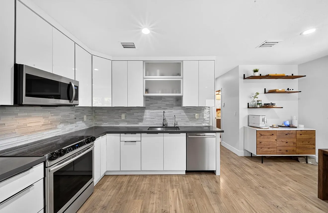 3 bed, 1385 sqft, $6,750 — Photo 4