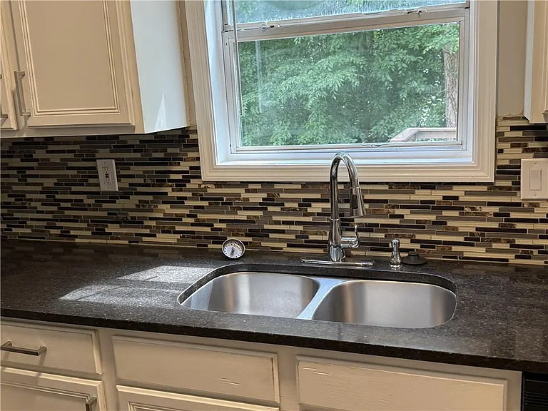 944 Crossing Rock Dr — Photo 12