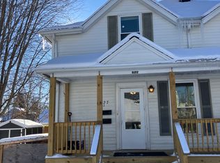 327 5th Ave APT 1, Baraboo, WI 53913