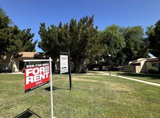 1426 W Elowin Ave, Visalia, CA 93291