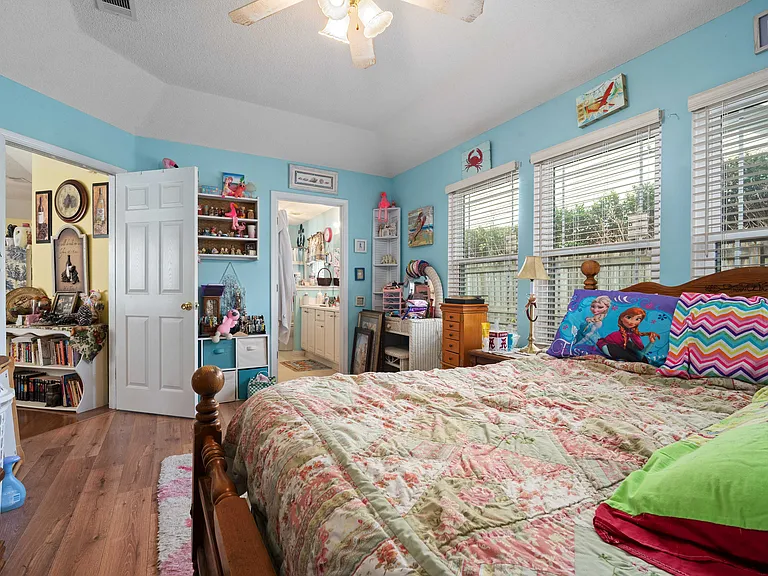 8554 Desert Oak Ct — Photo 17