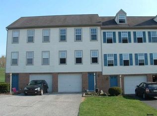 1104 Hearthridge Ln, York, PA