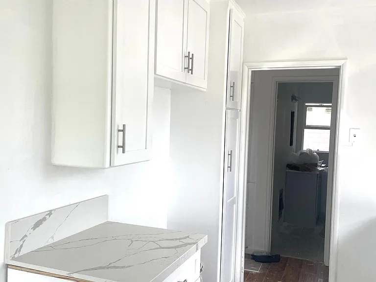 712 Edgewood St #712 — Photo 7