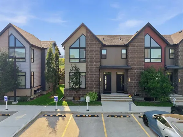 146 E Sage Meadows Gdns NW, Calgary, AB T3P 1K2