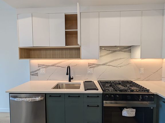 4th image of 6220 Gooseberry Dr #303