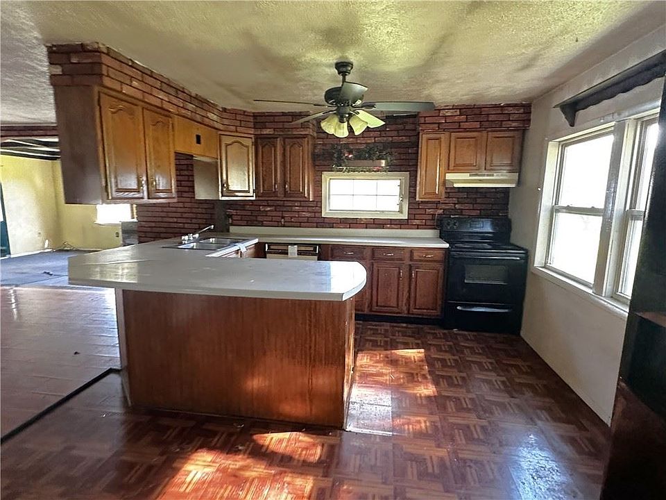 1141 Beech Hill Rd, Johnstown, PA 15904 Zillow