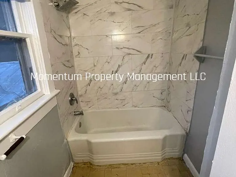 8406 N N Brks #C — Photo 11