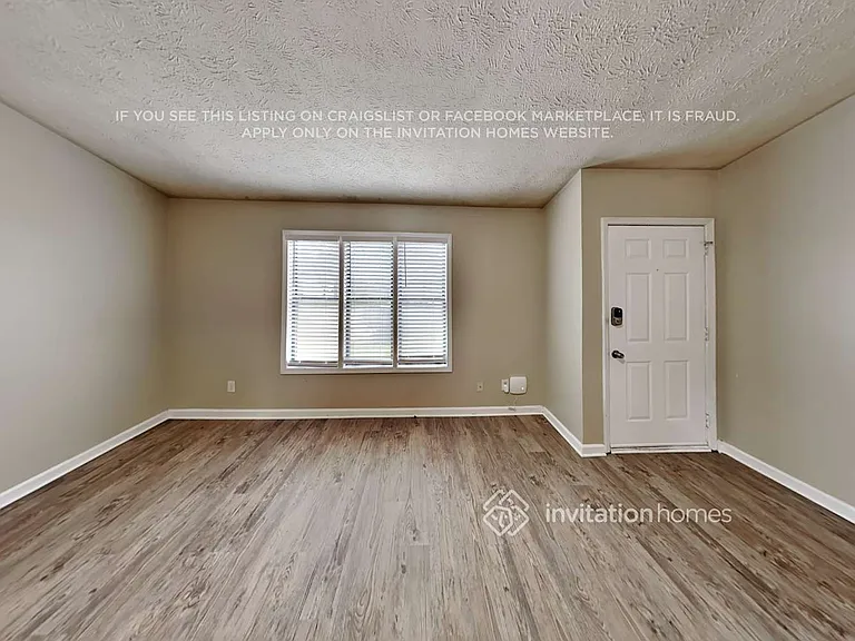 86 Hartley Way NE — Photo 3