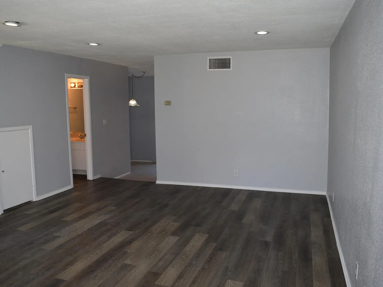 8119 Scottshill — Photo 4