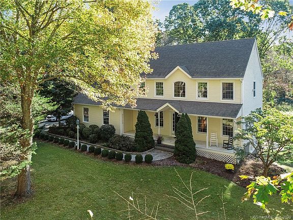 5th image of 8 Somerset Ln