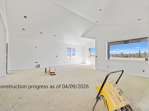 4th image of 13379 N Bale St