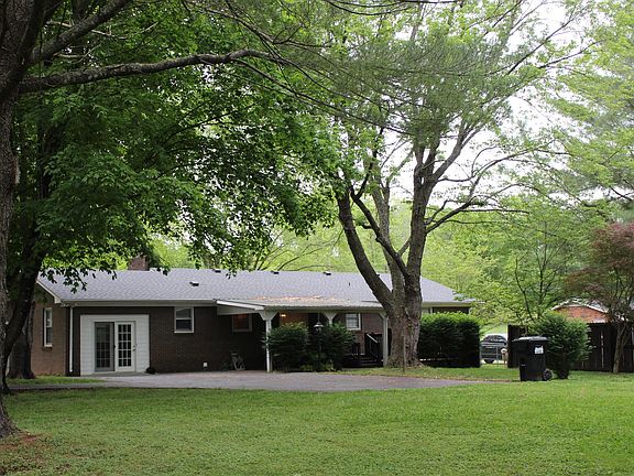 4th image of 335 Riverview Dr
