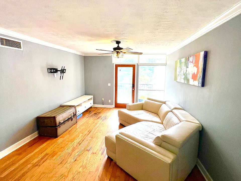 2043 Dunsford Ter #26