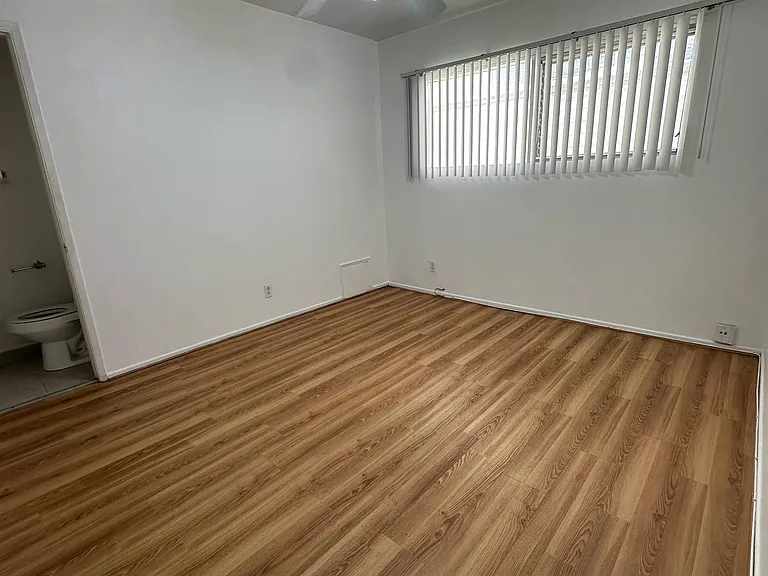 3125 S Durango Ave #5 — Photo 8