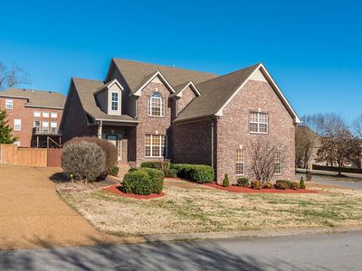 1053 Mansker Farms Blvd, Hendersonville, TN, 37075