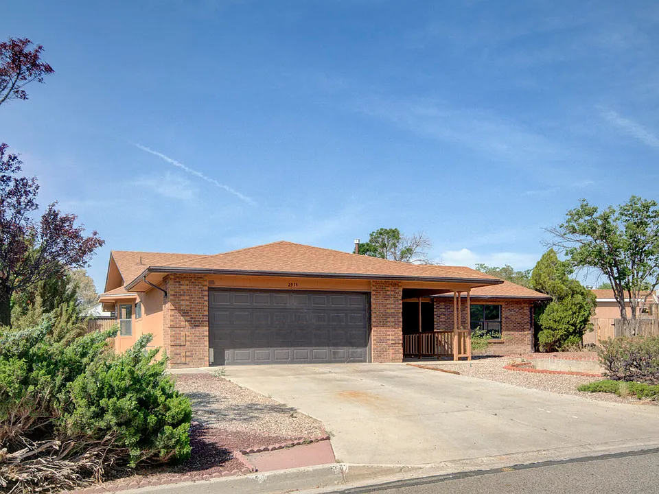 2574 Bogie Rd SE