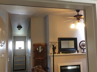 1210 17th St #7B, Anacortes, WA 98221