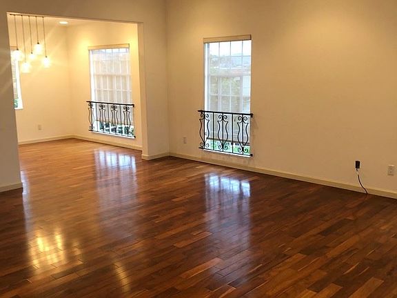 5th image of 355 S McCarty Dr APT 304