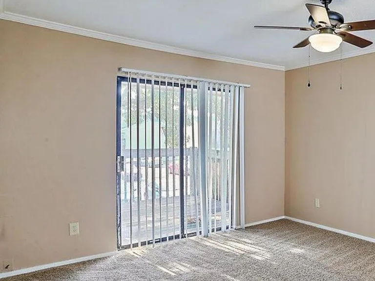 1064 Windrose Dr — Photo 2